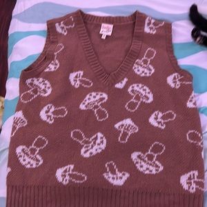 Brown half top with white mushrooms